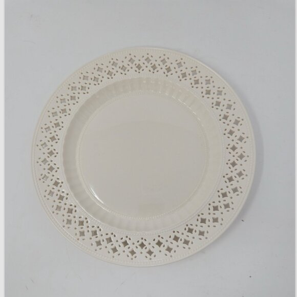 1 Vintage Hartley Greens Creamware Dinner Plate Diamond Pierce Cut Rim Edge 11" - Picture 1 of 4
